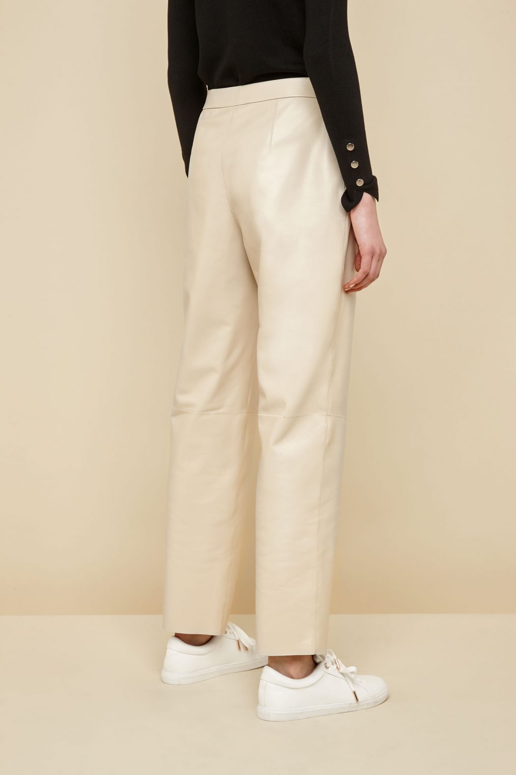 Pleated Cream Leather Trousers | Women | Gushlow and Cole