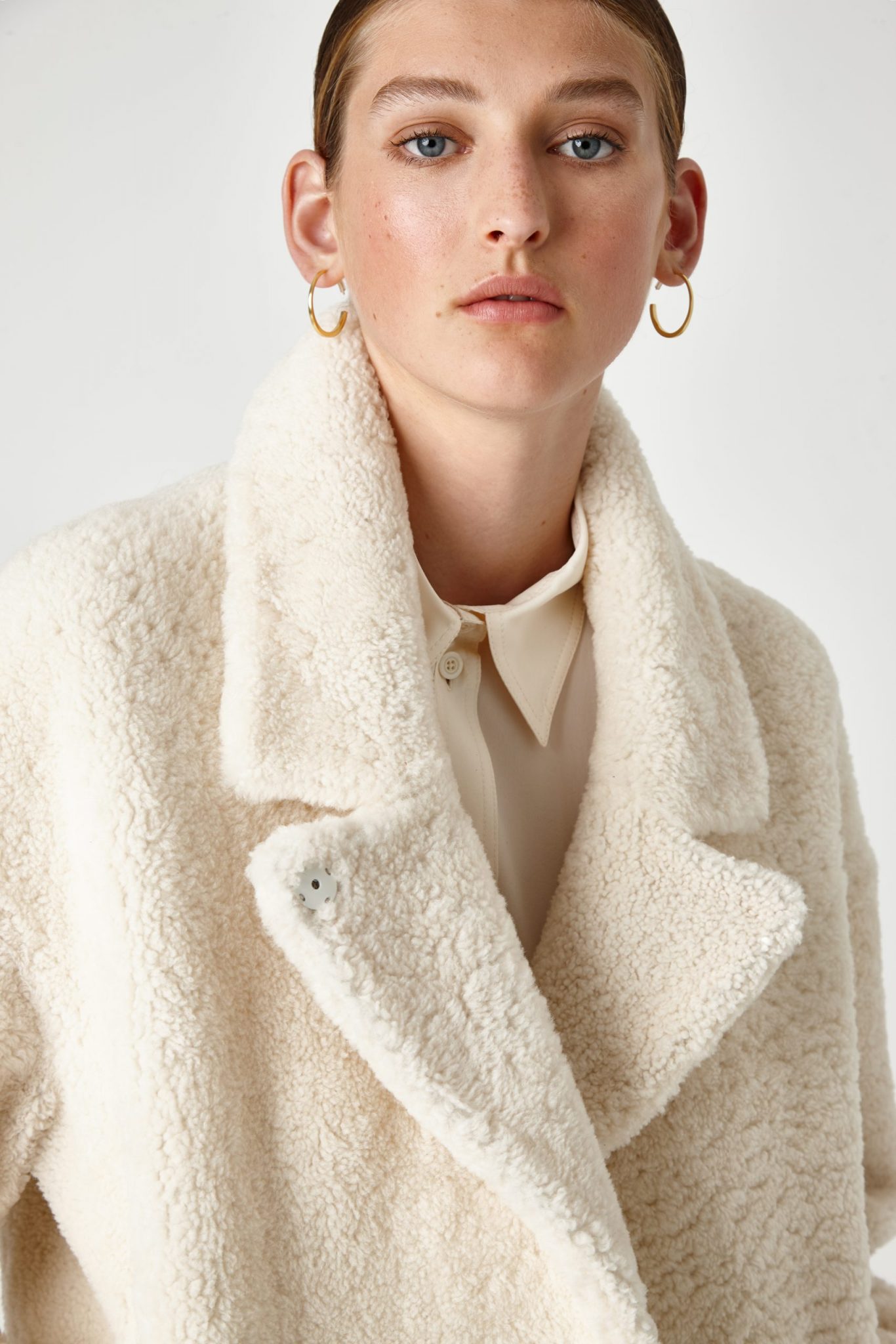 Notch Collar Shearling Coat in White | Women | Gushlow & Cole