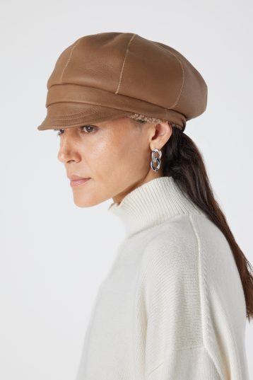 Camel Shearling Carnaby Cap | Women | Gushlow & Cole - model side