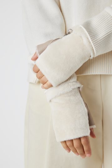 Mini Stone White Shearling Mittens | Womens | Gushlow & Cole-mittens on models hand