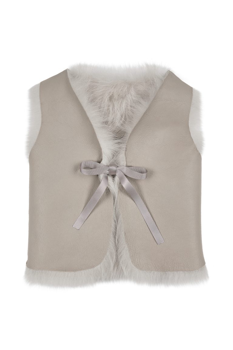 Oyster White Kids Toscana Shearling Gilet | Kids | Gushlow & Cole - cut out front reversed