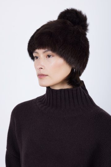 Brown Shearling Bobble Hat | Womens | Gushlow & Cole - model side profile