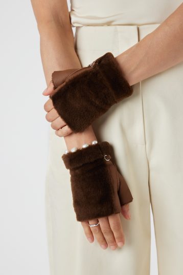 Mini Chestnut Brown Shearling Mittens | Womens | Gushlow & Cole-model with mittens